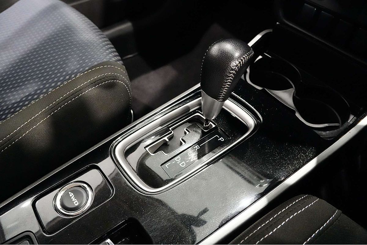 2017 Mitsubishi Outlander LS Safety Pack ZK