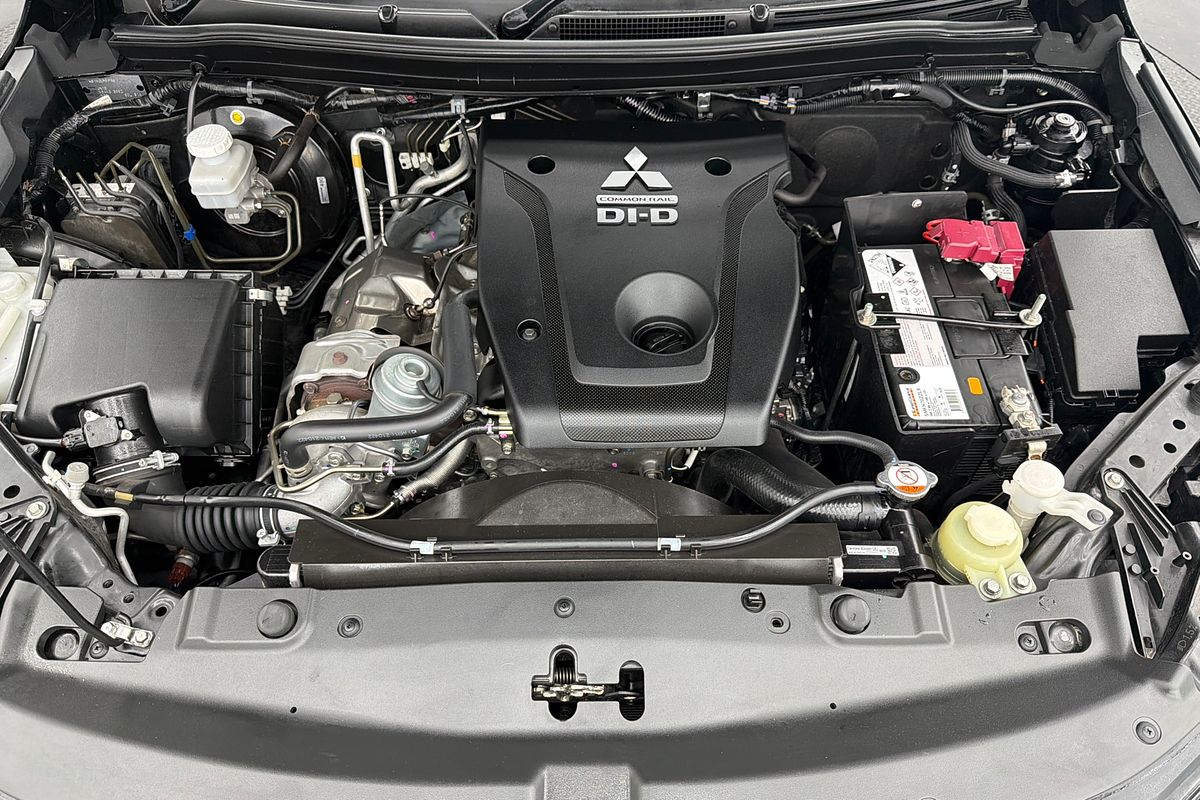 2022 Mitsubishi Pajero Sport GSR QF