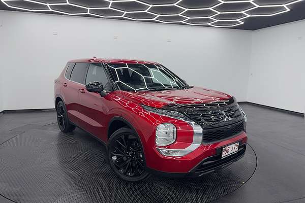 2024 Mitsubishi Outlander Black Edition ZM