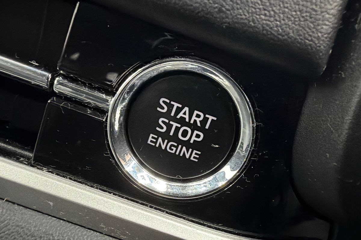 2024 Mitsubishi Outlander Black Edition ZM