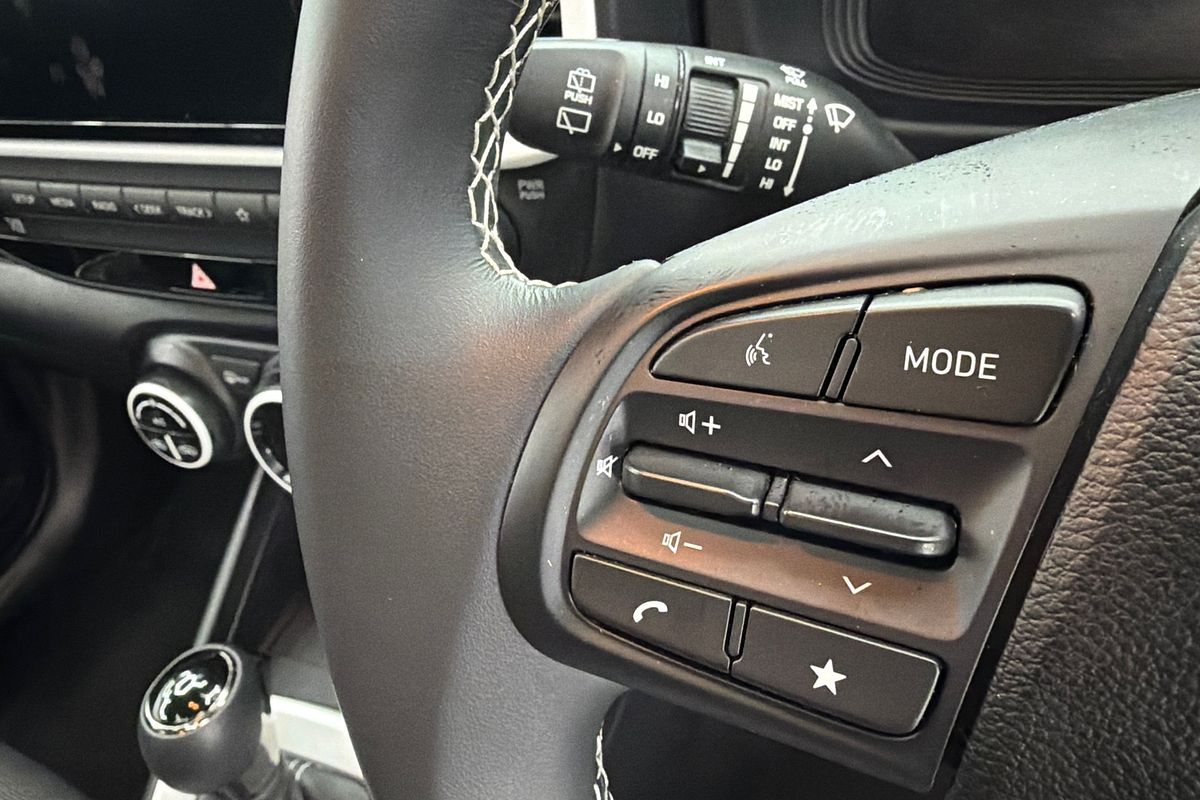 2023 Hyundai Venue Elite QX.V5