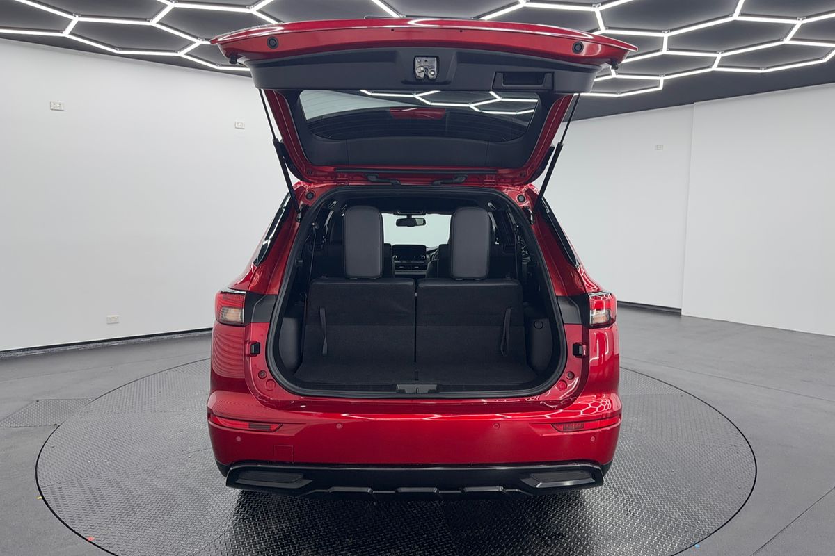 2024 Mitsubishi Outlander Black Edition ZM