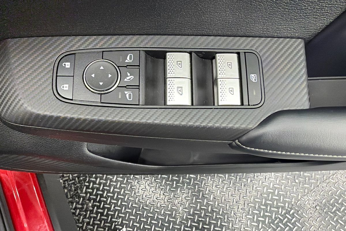 2024 Mitsubishi Outlander Black Edition ZM
