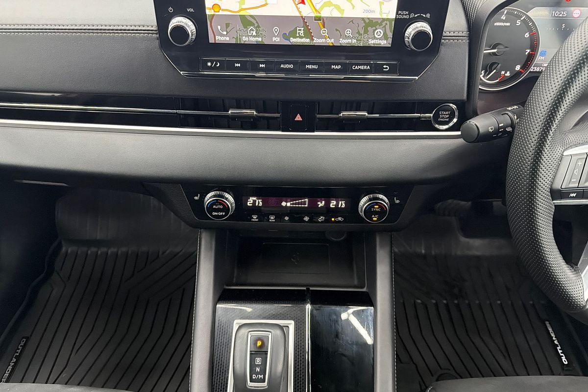 2024 Mitsubishi Outlander Black Edition ZM