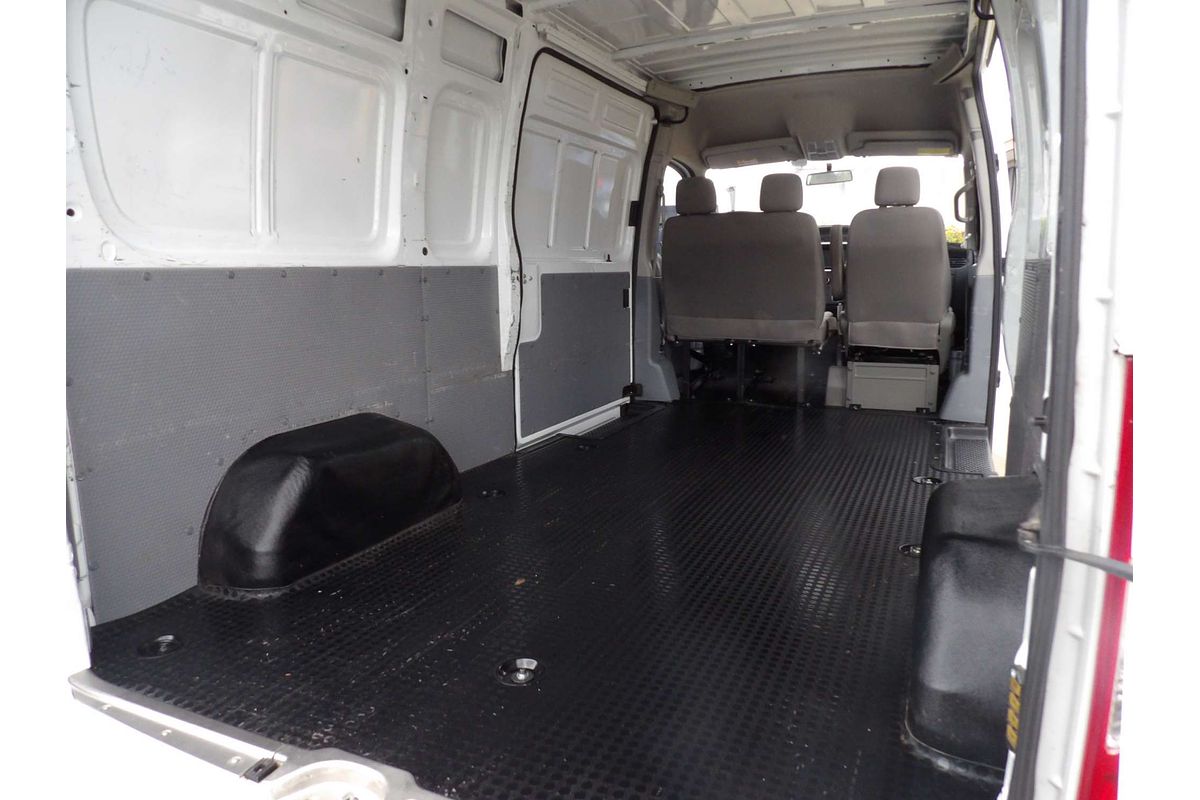 2023 LDV V80 LWB Mid Roof image 12