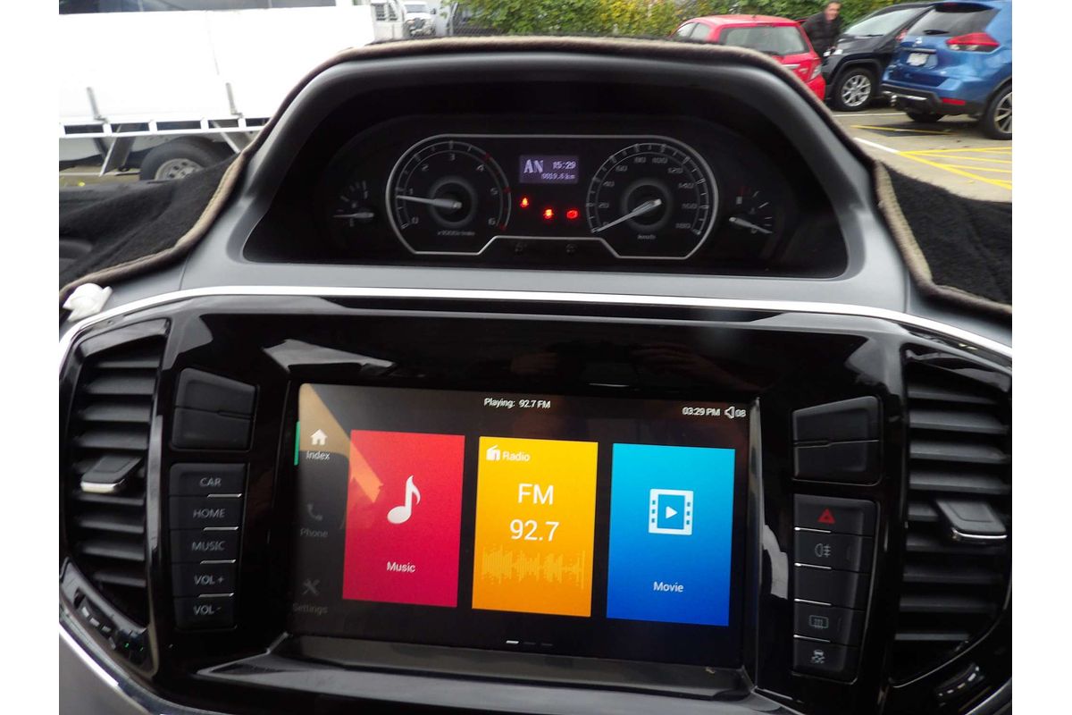 2023 LDV V80 LWB Mid Roof image 18