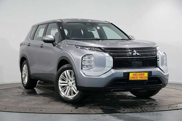 2022 Mitsubishi Outlander ES ZM