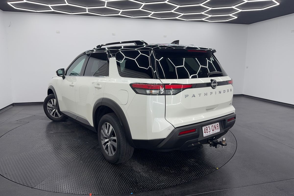 2022 Nissan Pathfinder Ti R53