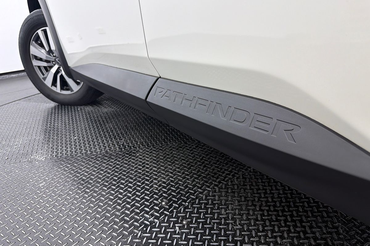 2022 Nissan Pathfinder Ti R53
