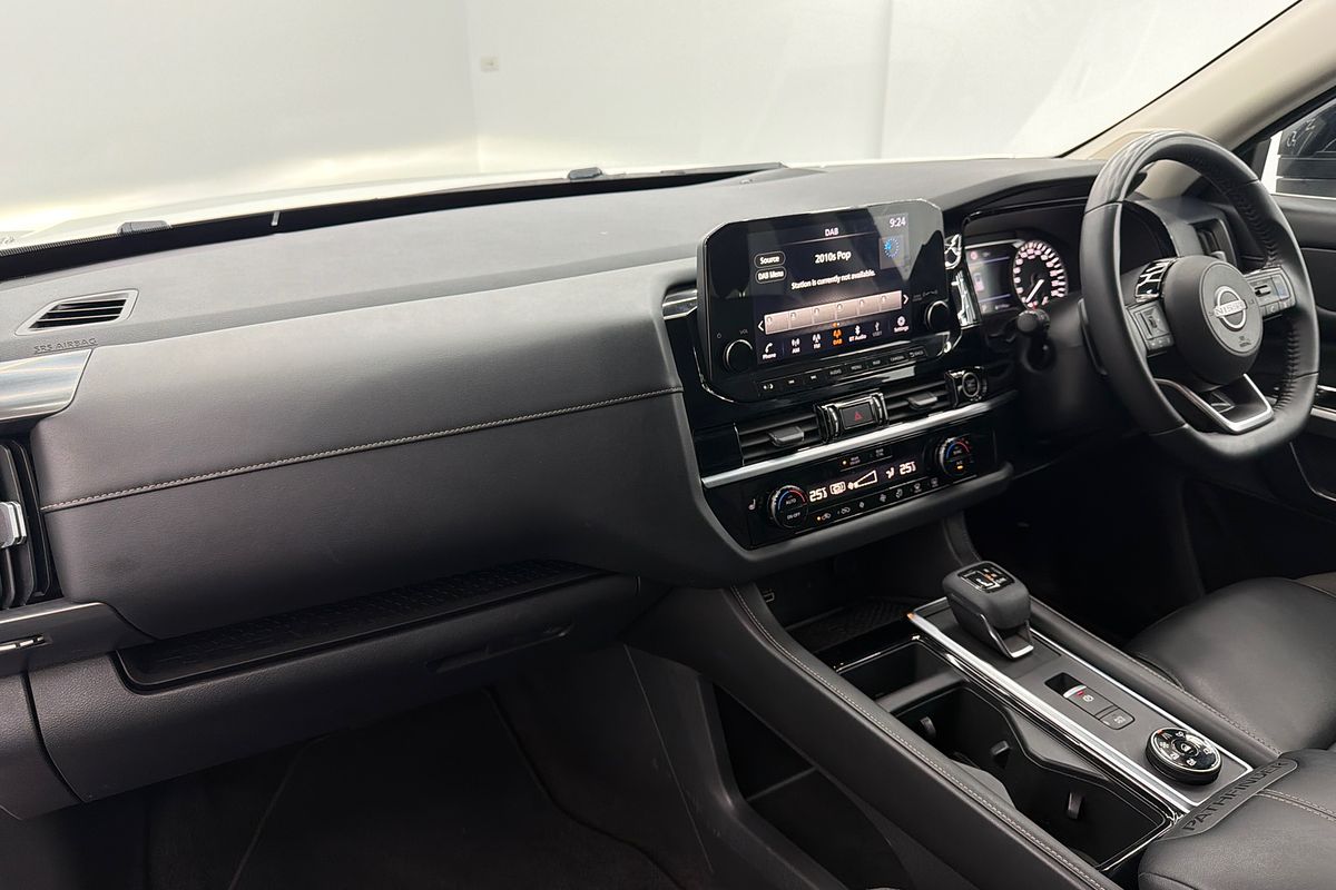 2022 Nissan Pathfinder Ti R53