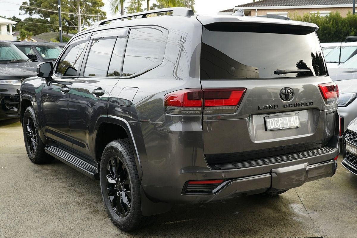 2024 Toyota Landcruiser Sahara ZX FJA300R