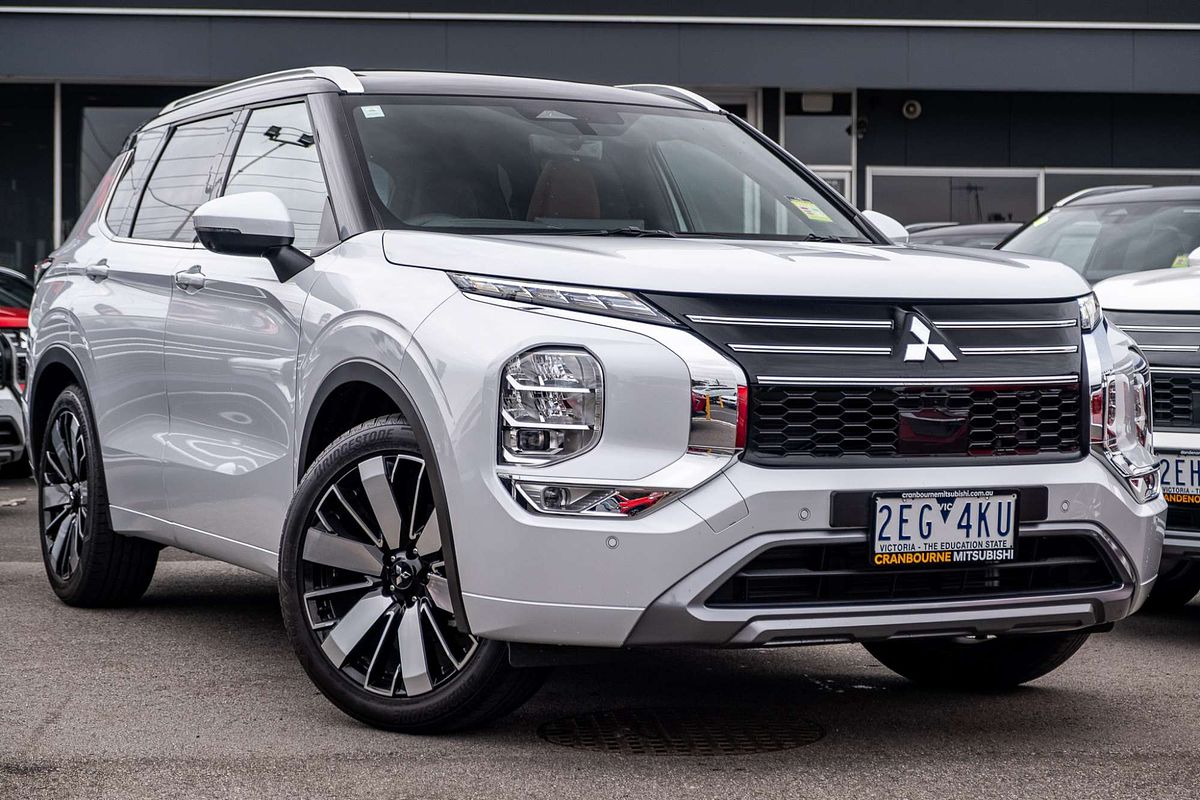 2025 Mitsubishi Outlander Exceed Tourer ZM