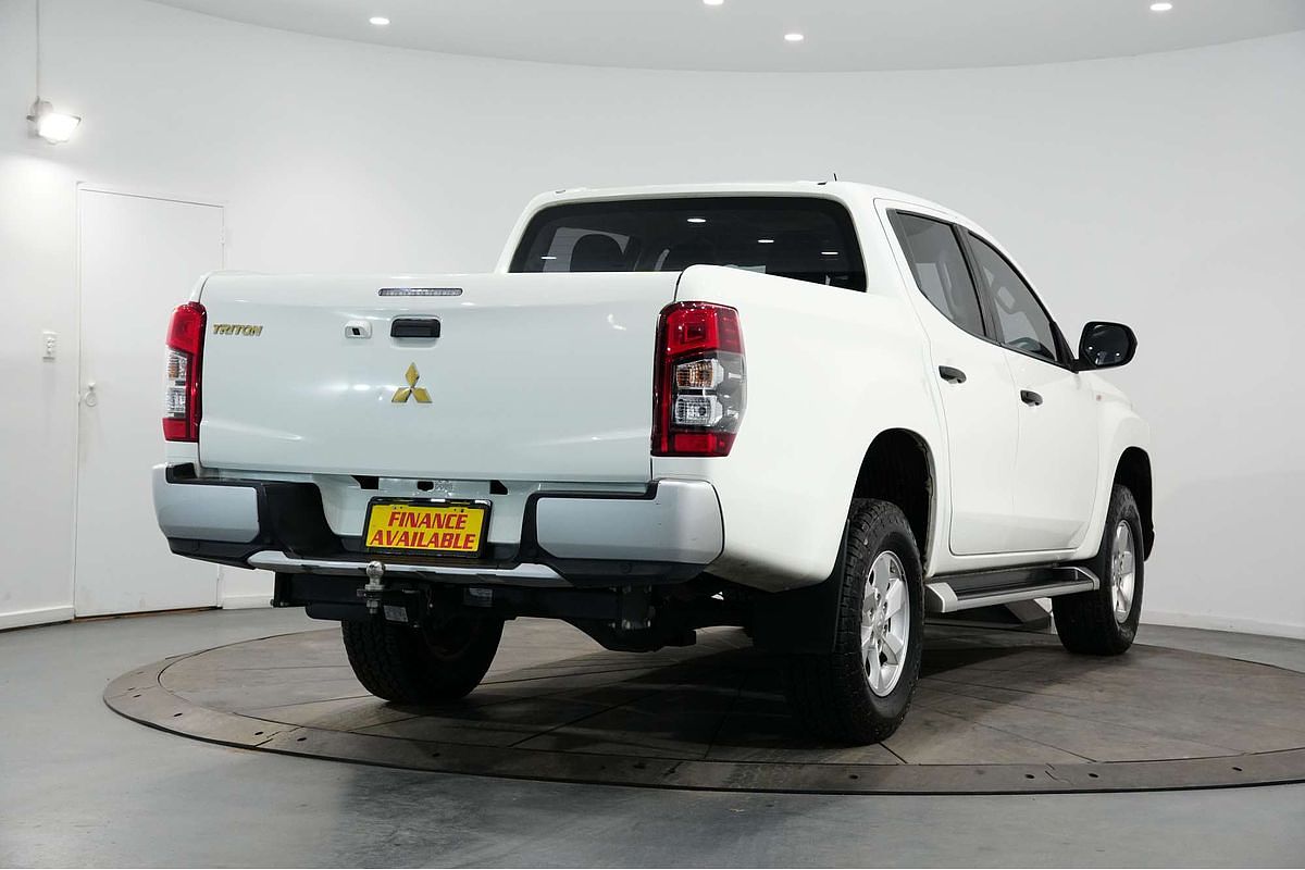 2021 Mitsubishi Triton GLX+ MR 4X4