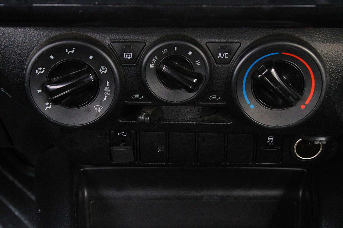 2022 Toyota Hilux Workmate GUN125R 4X4