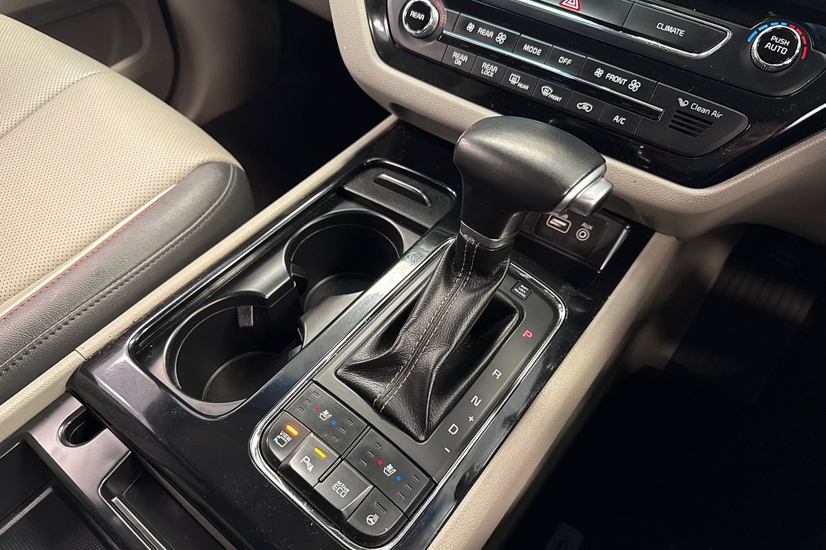 2018 Kia Carnival Platinum YP