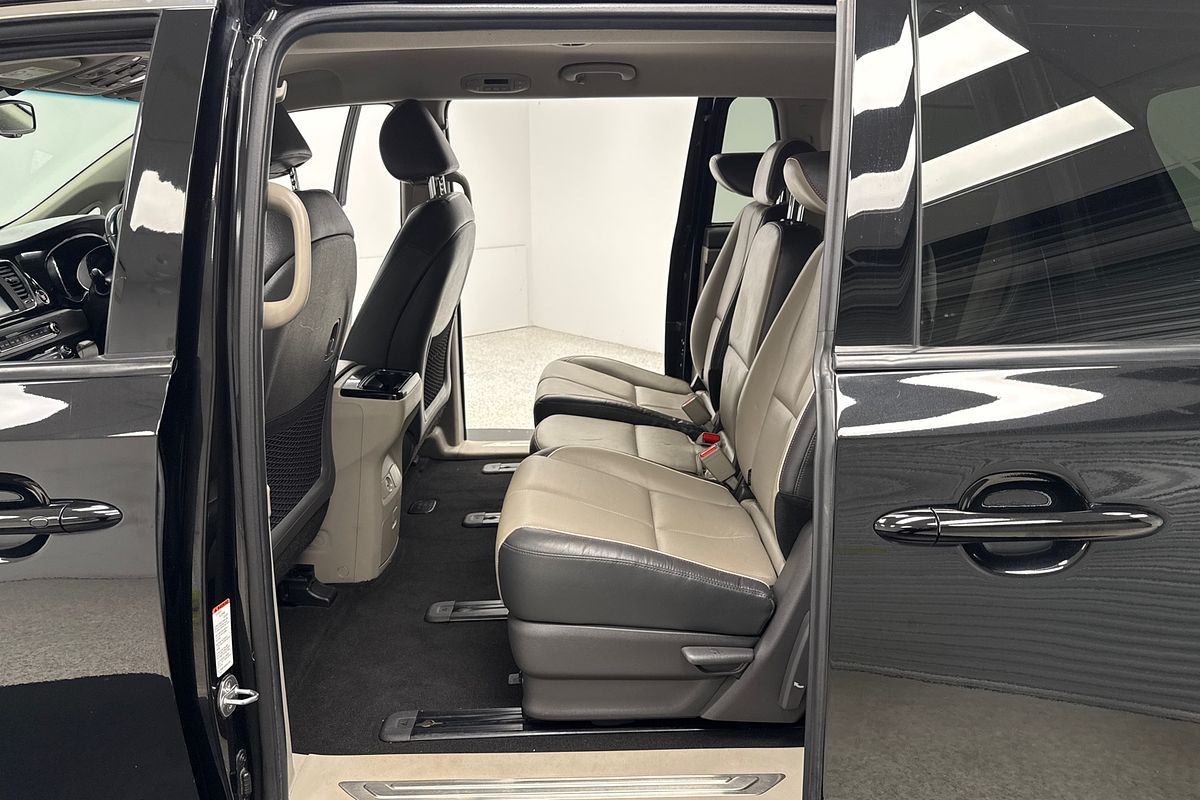 2018 Kia Carnival Platinum YP