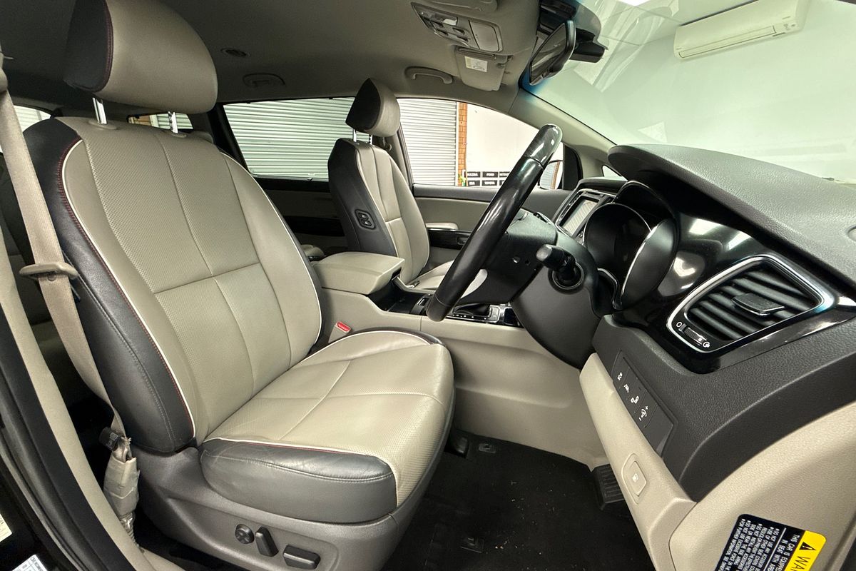 2018 Kia Carnival Platinum YP