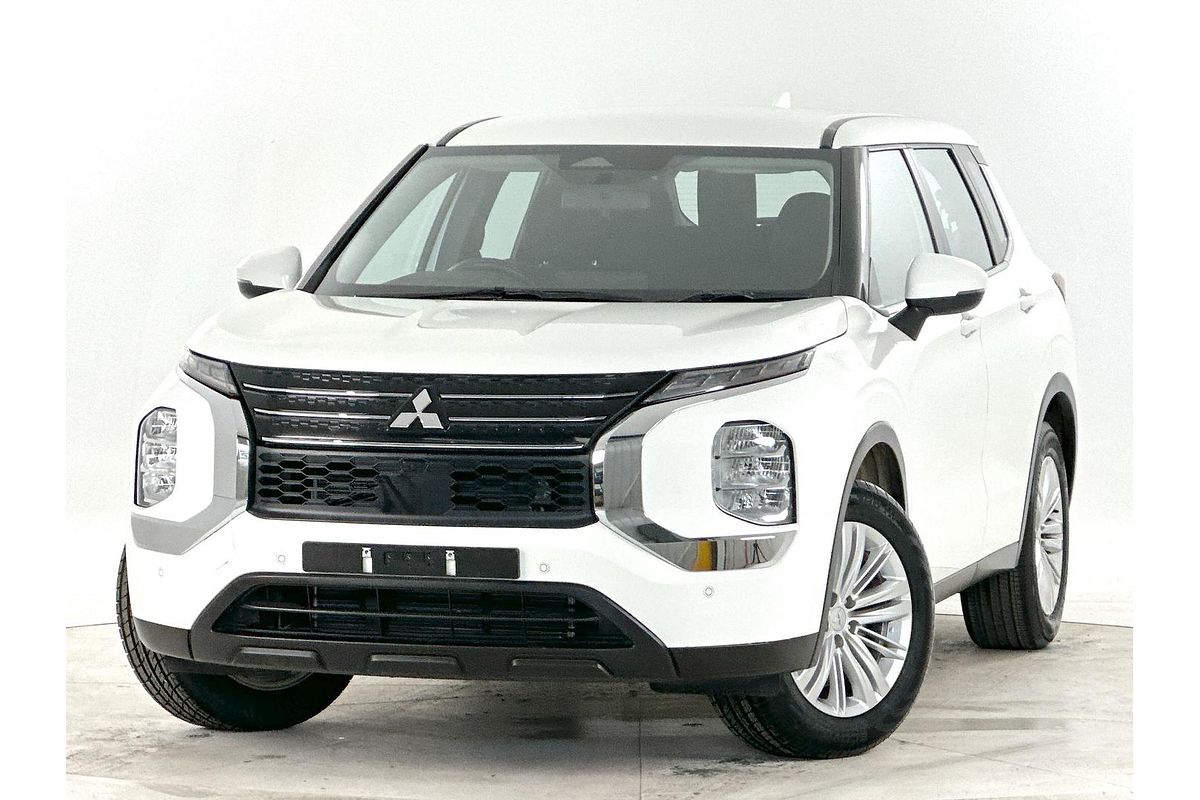 2024 Mitsubishi Outlander ES ZM