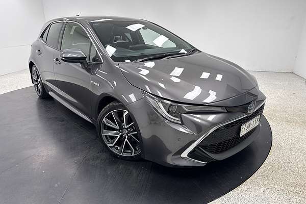 2020 Toyota Corolla ZR Hybrid ZWE211R