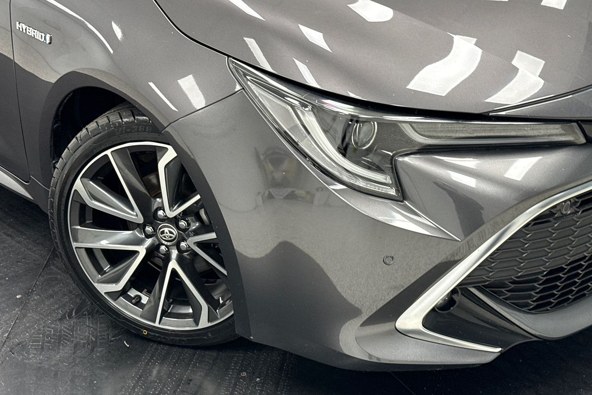2020 Toyota Corolla ZR Hybrid ZWE211R