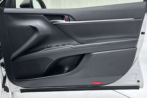 2023 Toyota Camry Ascent AXVH70R thumb-18