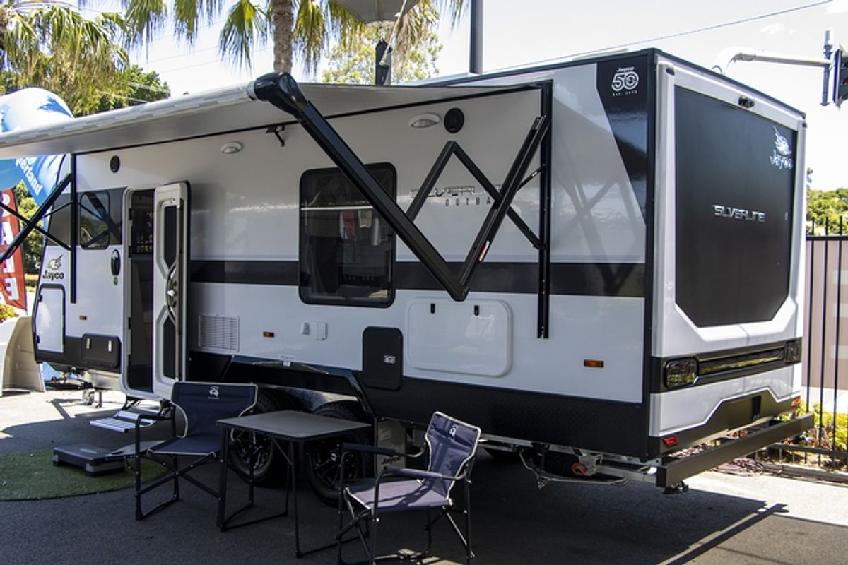 2026 Jayco SILVERLINE CARAVAN 21.65-3.OB.SL-MY26