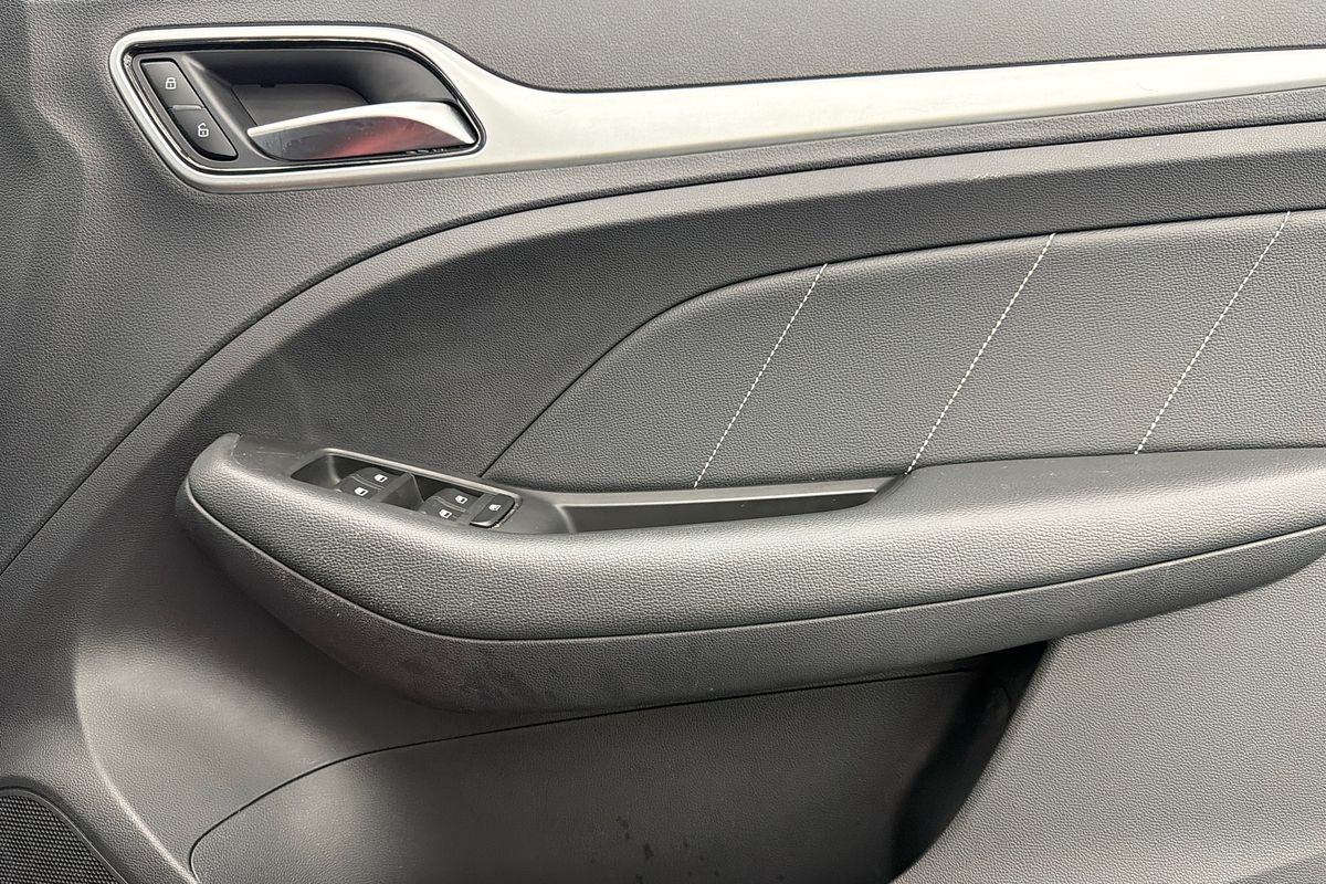 2023 MG ZS Excite AZS1
