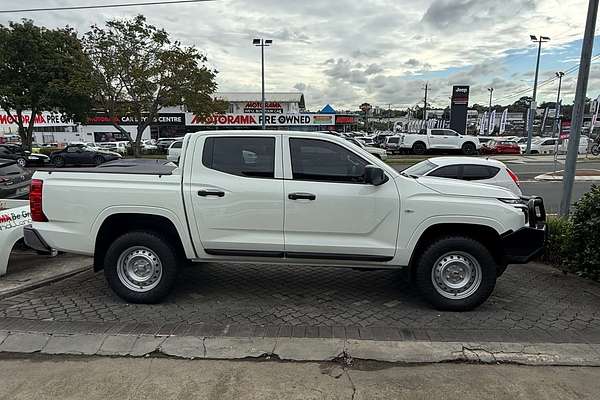 2025 Mitsubishi Triton GLX MV 4X4 thumb-1