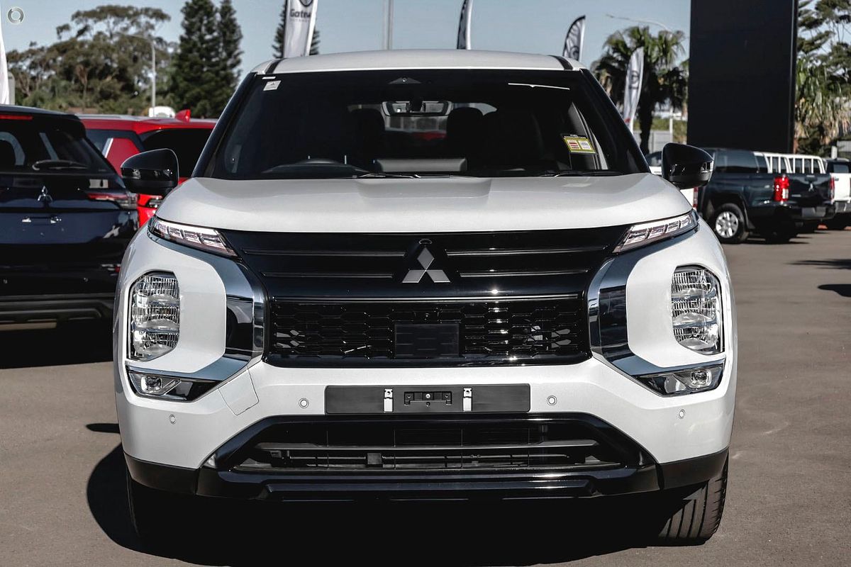 2026 Mitsubishi Outlander Black Edition ZM