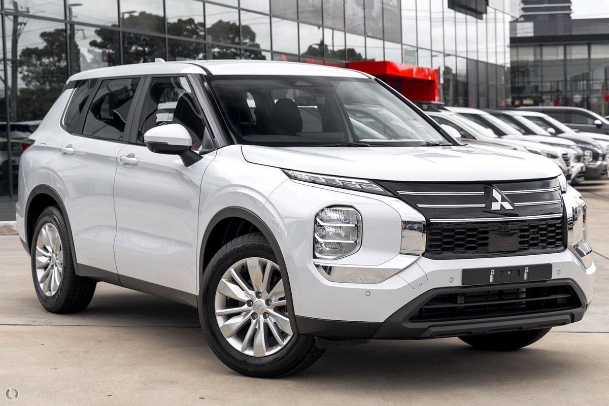 2026 Mitsubishi Outlander ES ZM