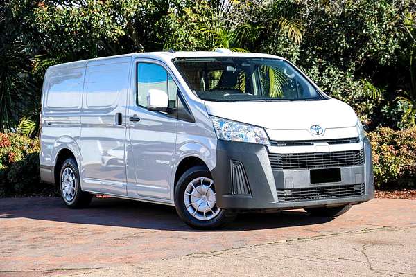 2022 Toyota Hiace GDH300R LWB
