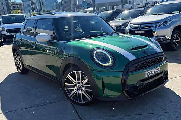 2021 MINI Hatch Cooper S MINI Yours F55 LCI-2