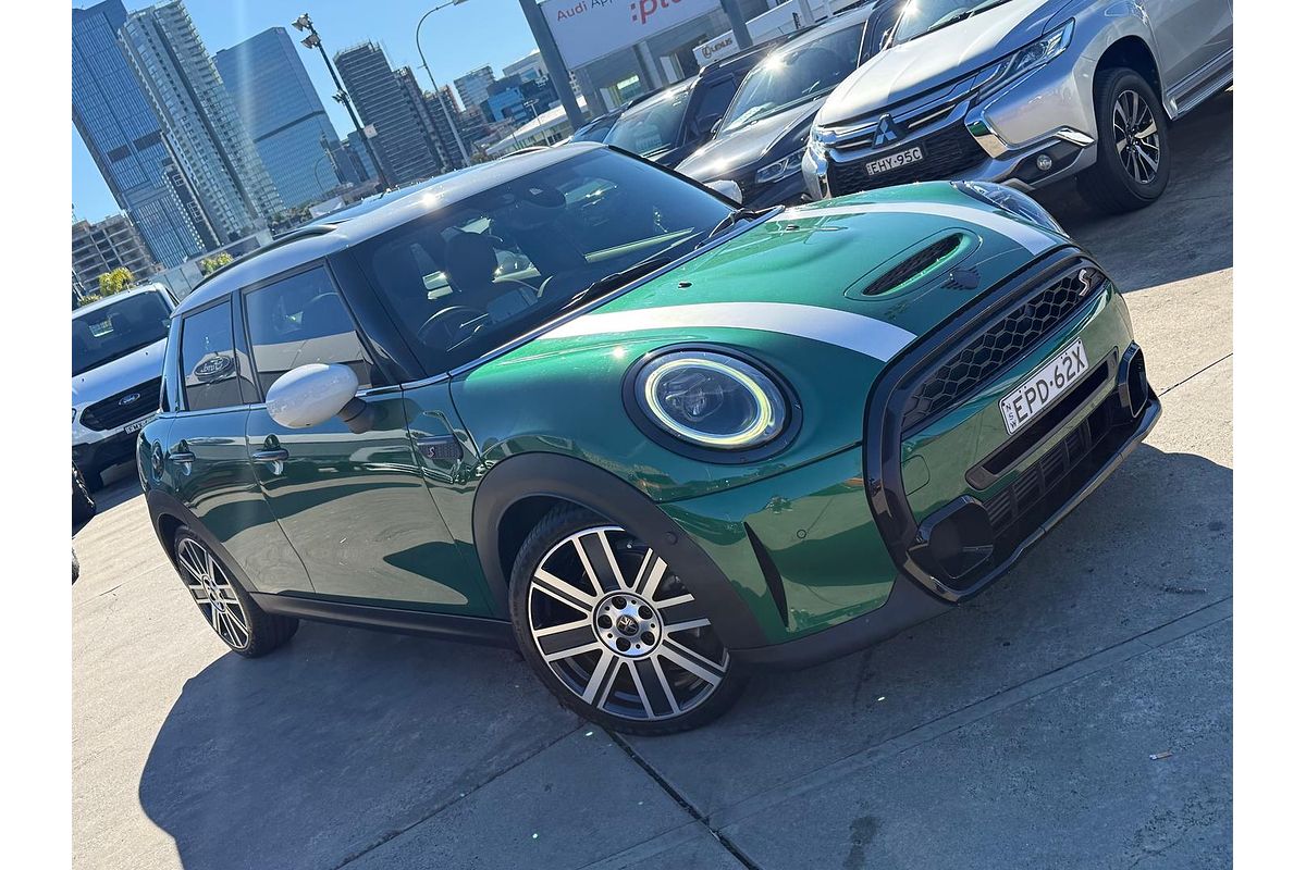 2021 MINI Hatch Cooper S MINI Yours F55 LCI-2