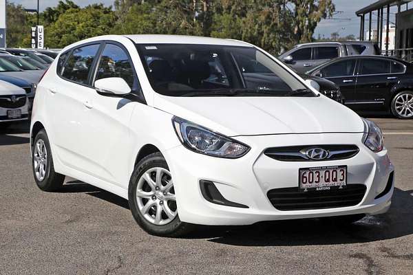 2014 Hyundai Accent Active RB2