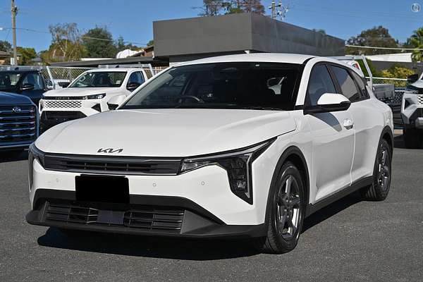 2026 Kia K4 S CL4m thumb-2