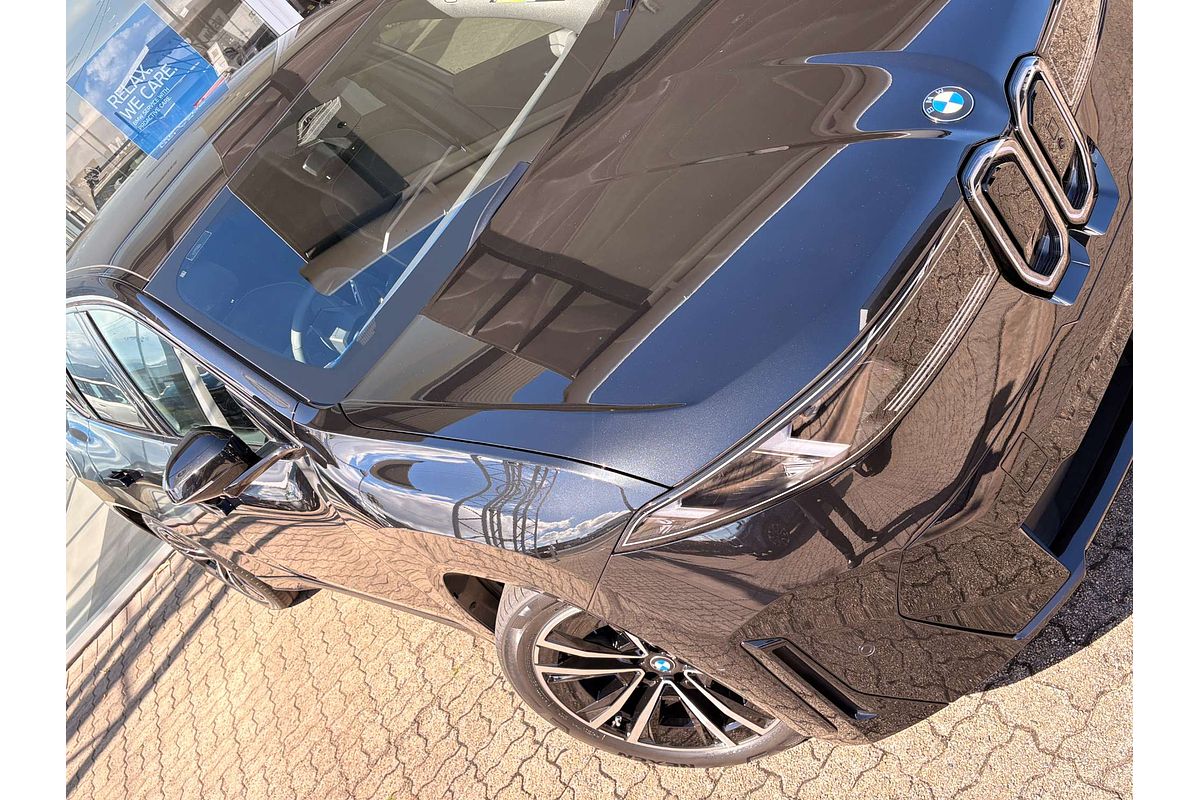 2026 BMW iX3 xDrive50 32HR