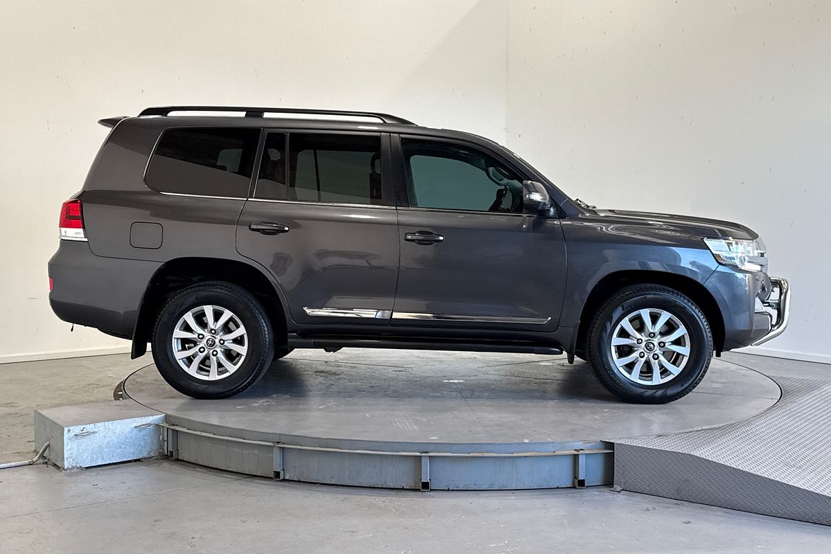 2018 Toyota Landcruiser Sahara VDJ200R