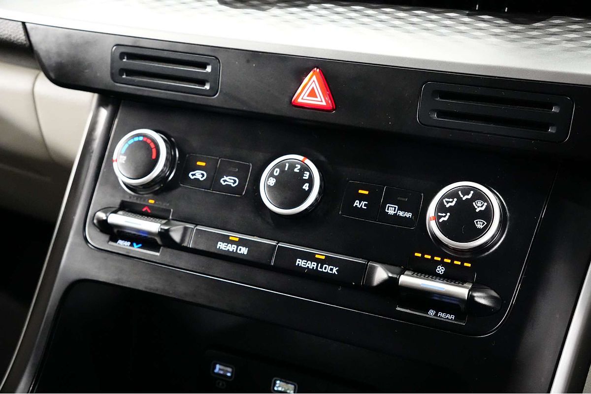 2022 Kia Carnival S KA4
