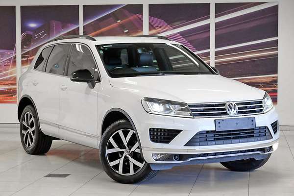 2018 Volkswagen Touareg Monochrome 7P