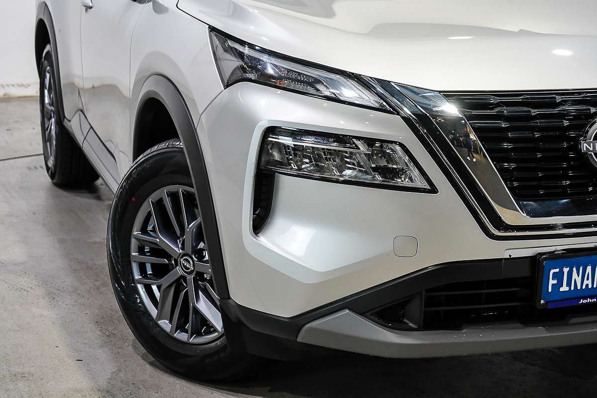 2024 Nissan X-TRAIL ST T33