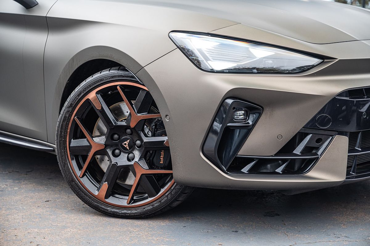 2025 CUPRA Leon VZx KL