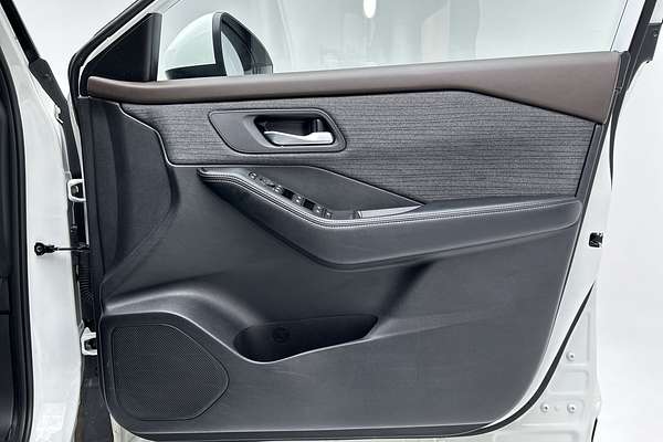 2024 Nissan X-TRAIL ST T33 thumb-18