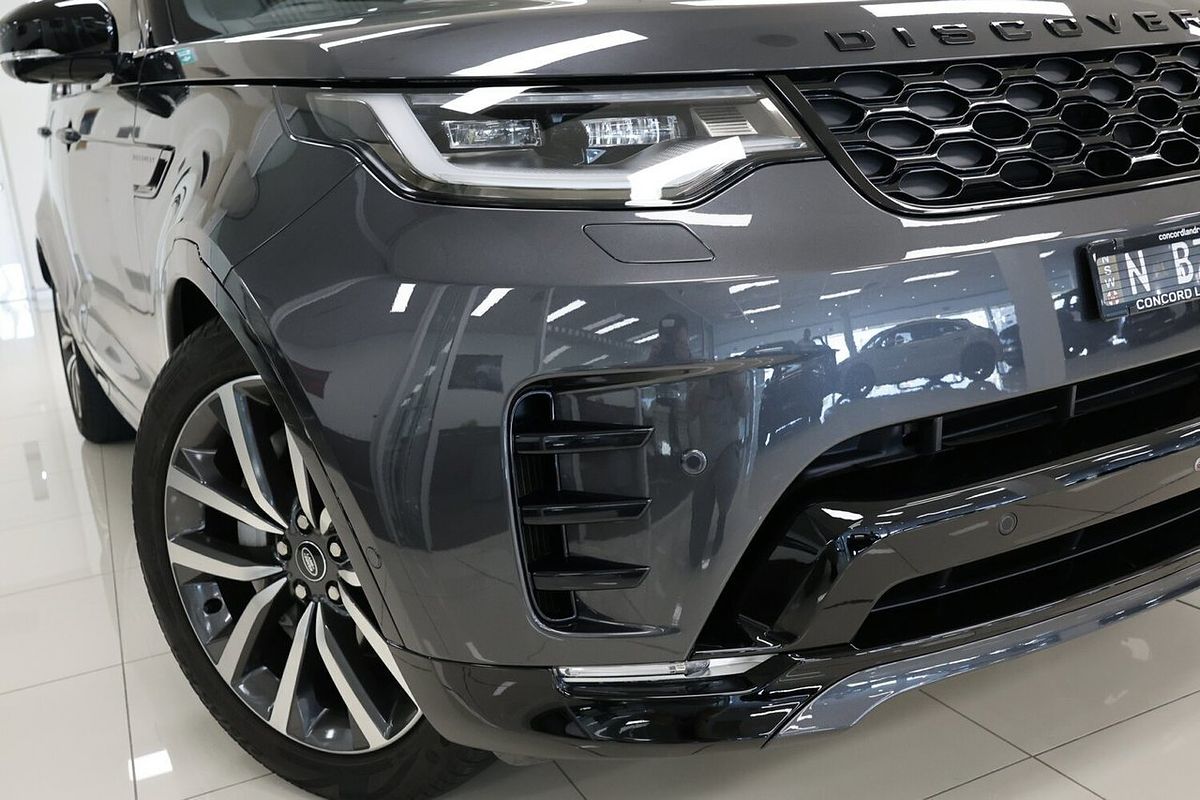 2021 Land Rover Discovery D300 R-Dynamic SE Series 5