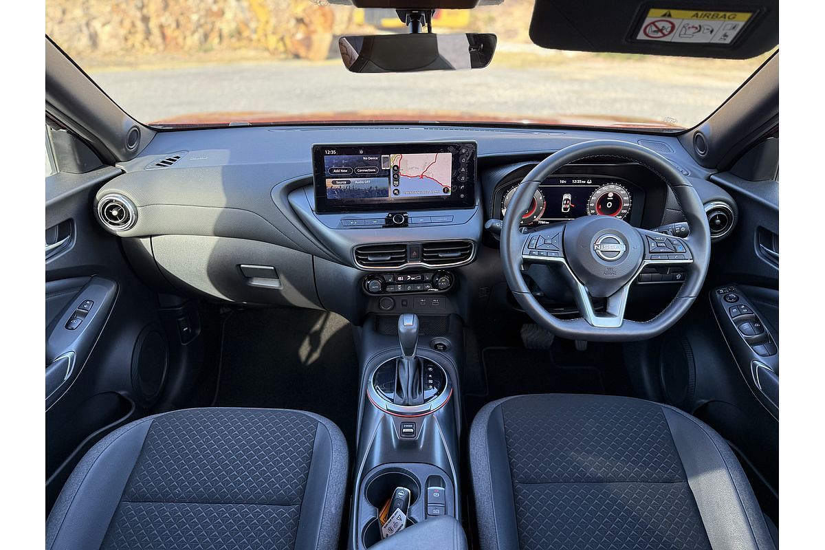 2024 Nissan JUKE ST-L F16