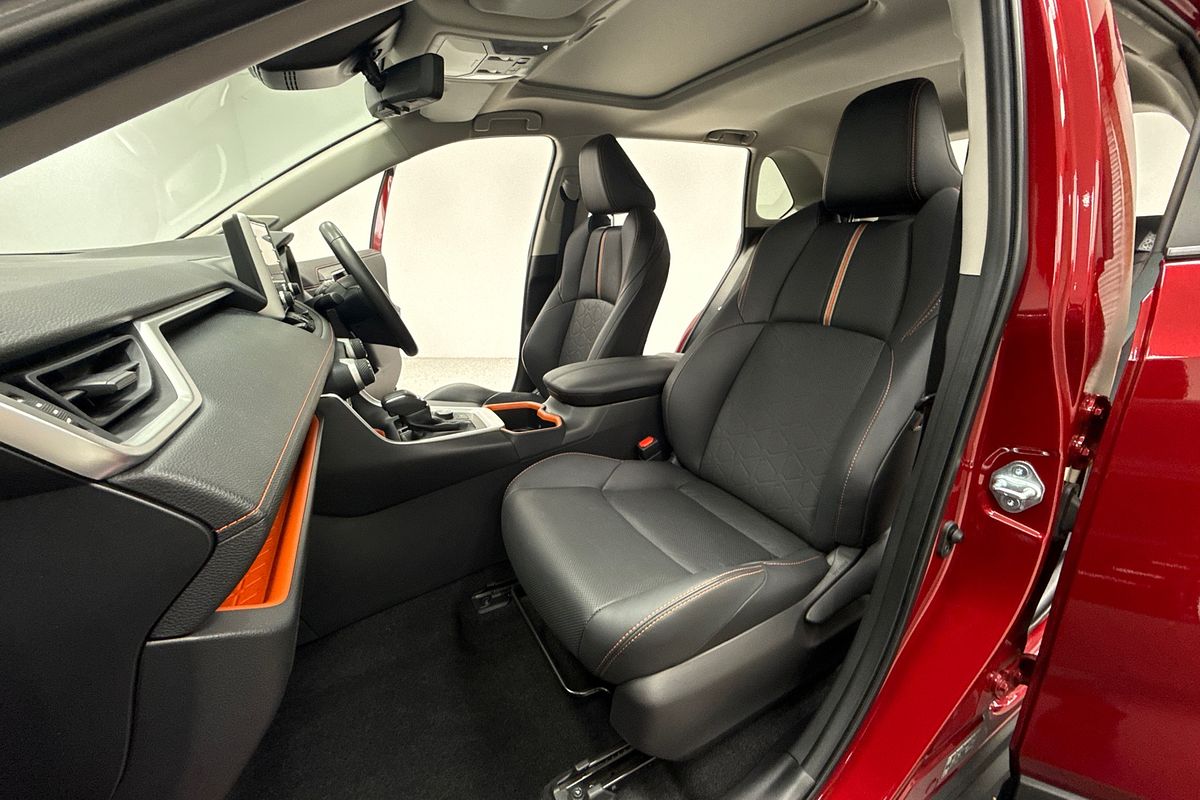 2021 Toyota RAV4 Edge AXAH54R