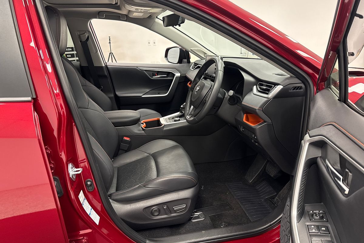 2021 Toyota RAV4 Edge AXAH54R