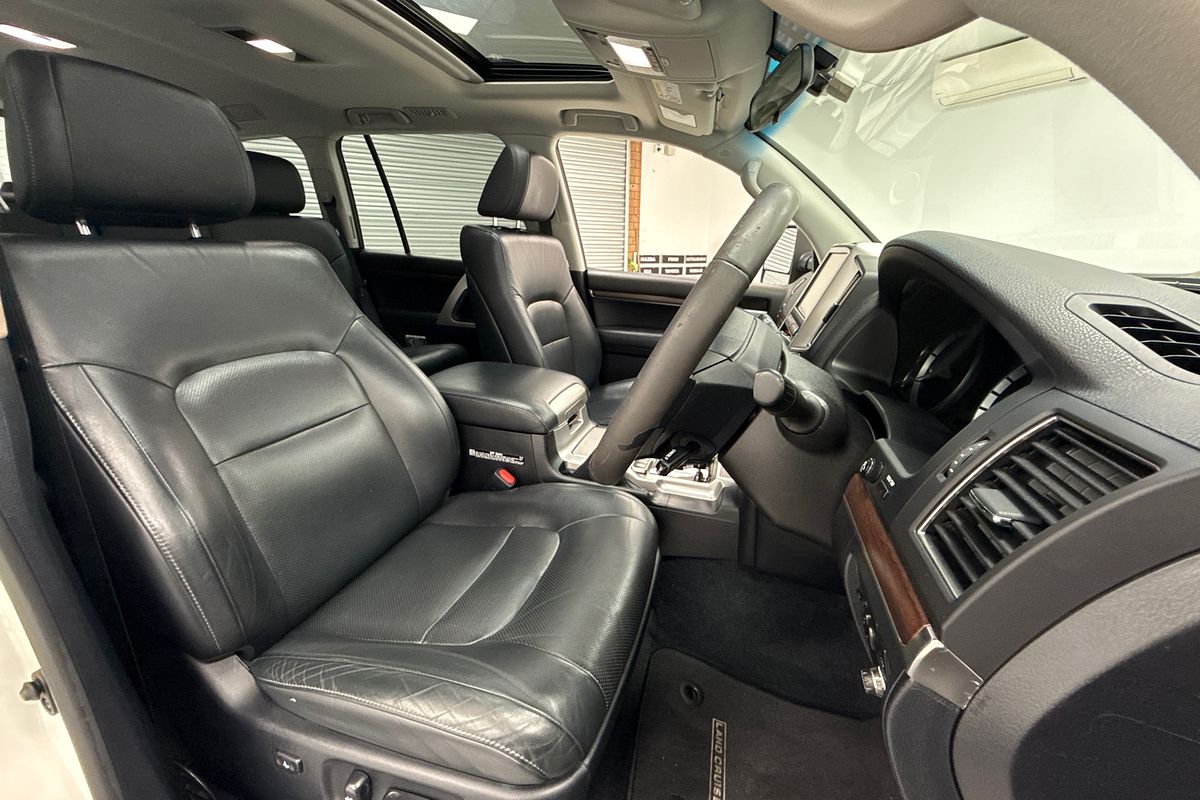 2017 Toyota Landcruiser VX VDJ200R