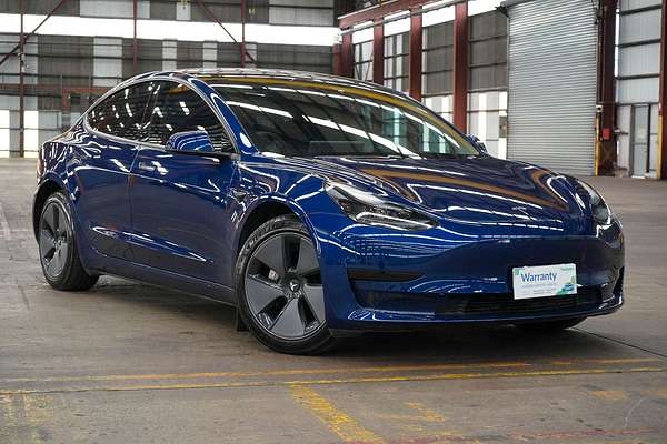 2022 Tesla Model 3 Rear-Wheel Drive