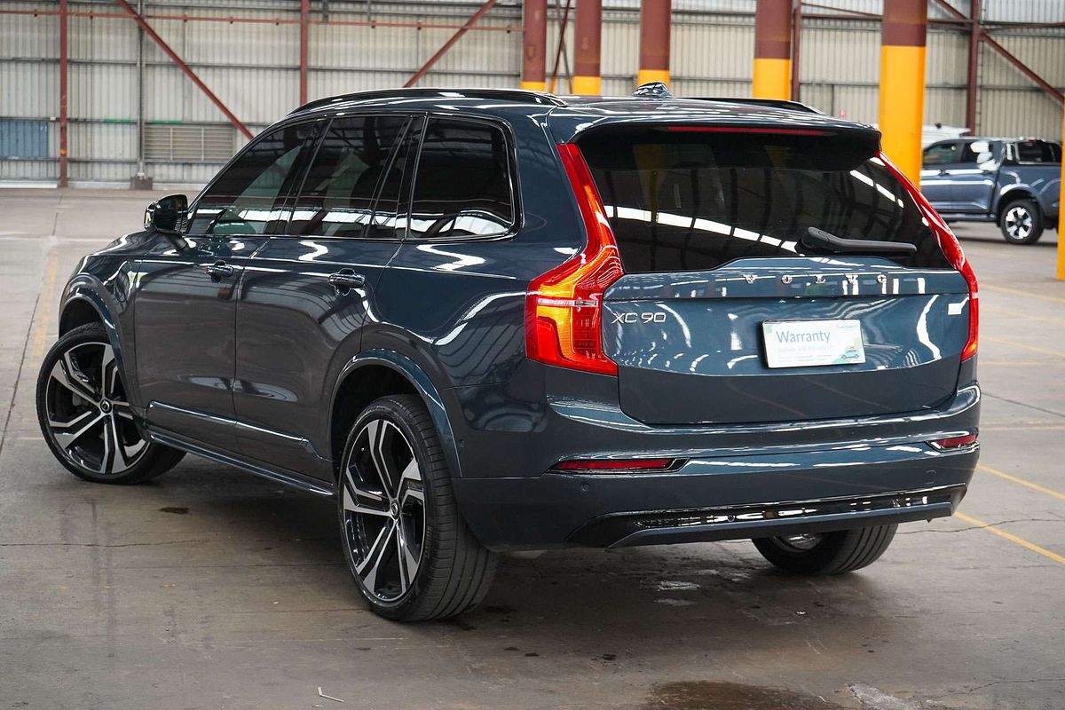 2022 Volvo XC90 Recharge Plug-In Hybrid