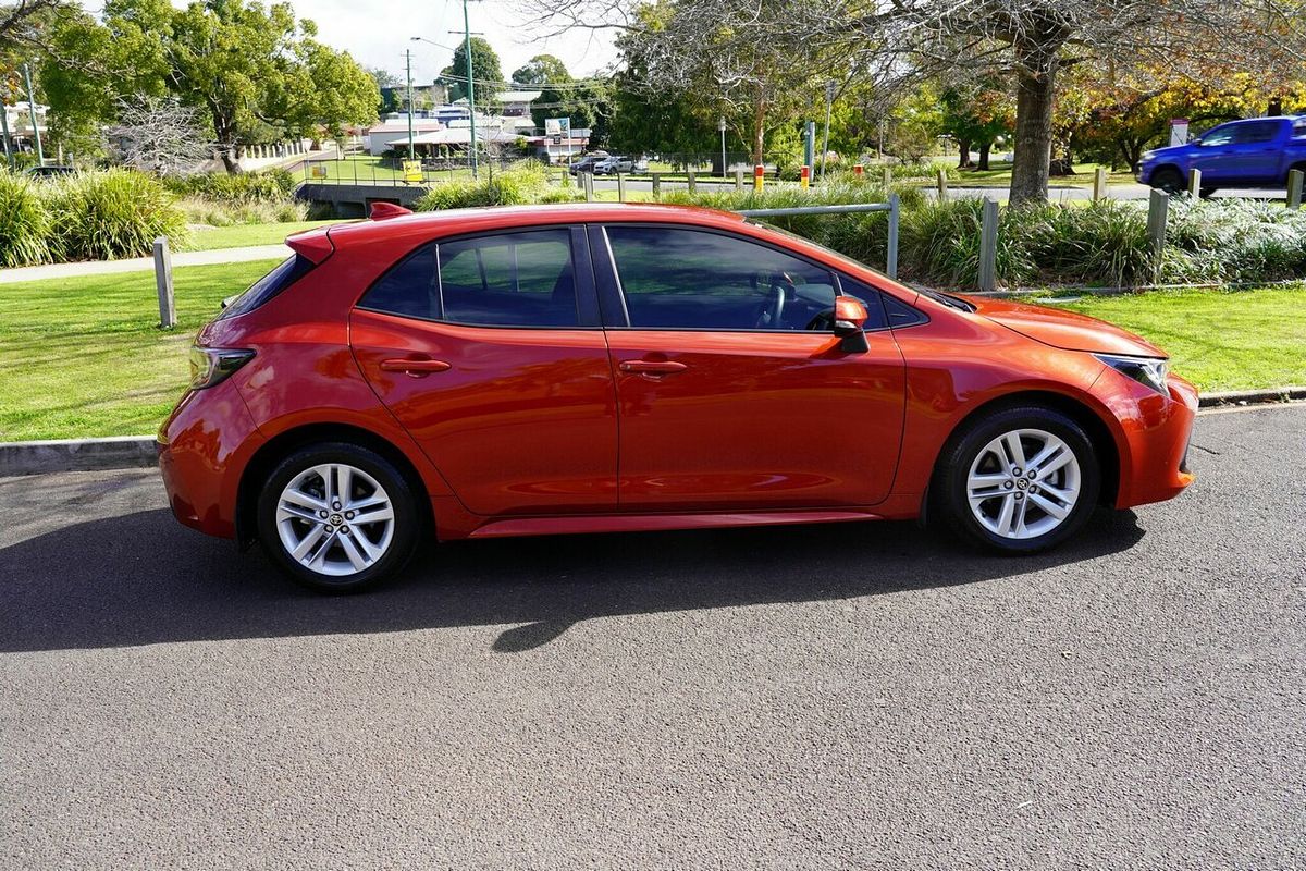 2018 Toyota Corolla Ascent Sport MZEA12R